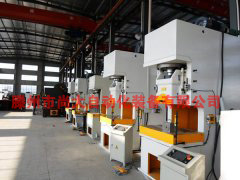 单柱液压机的技术特点