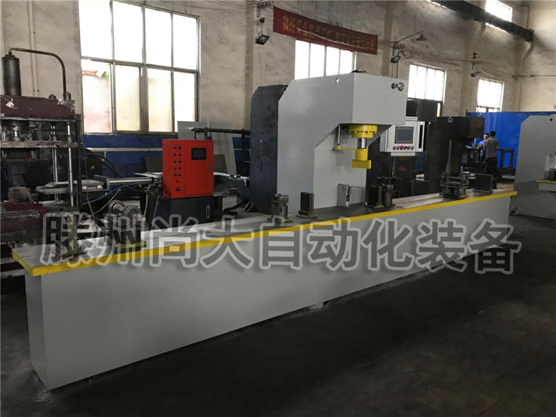 产品案例：40吨六米工作台校直机