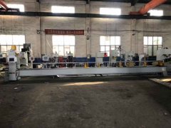 适用于超长工件的全自动移动龙门数控校...